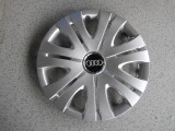Capace Roti 16 inch Compatibile VW Opel Ford Audi Logan Kia Volvo Fiat Hyundai Toyota - Set 4 Bucati cu Embleme Metalice