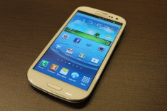 vand samsung galaxy s3, i9300 32GB foto