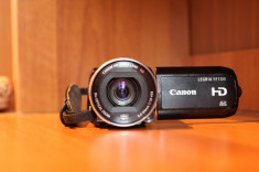 Camera Video Full HD Canon HF S100 foto