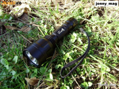 Lanterna UltraFire C8 cu Led CREE Q5 - Pachet Complet foto