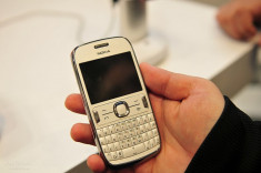 vand urgent telefon nokia asha 302!transport gratuit in toata tara!!!!stare foarte buna foto