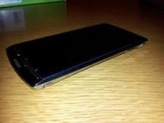 Sony Ericsson Xperia Arc S (LT18i) foto