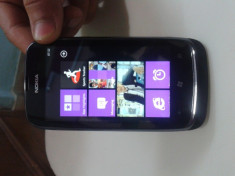 Nokia lumia 610 [acte , incarcator etc ] foto