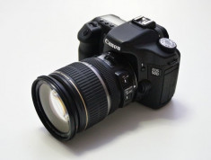 Pachet Foto: Canon 50D + Canon 17-55mm f/2.8 + Accesorii foto