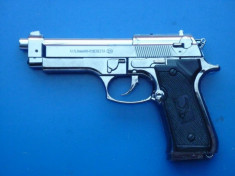 PISTOL BRICHETA BERETTA (replica scara 1:1 a unui pistol Beretta de 9 mm) foto
