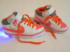 ADIDASI NIKE LED COPII MARIMEA 25 foto