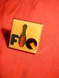 Insigna veche Federatia Internationala Bowling-FIQ