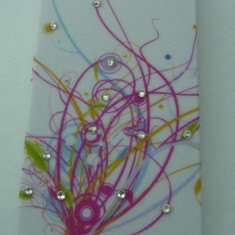 Husa florala silicon rigid iphone 5 + folie protectie ecran