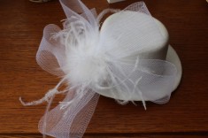 Voaleta Mireasa/ Mini Palarie Alba. Mireasa accesorii , accesorii nunta foto