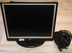 Monitor 19 inch LCD Discovery ZP foto