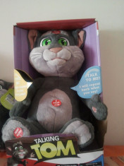 Talking Tom jucarie vorbitoare foto