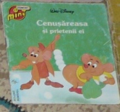 WALT DISNEY - CENUSAREASA SI PRIETENII EI foto