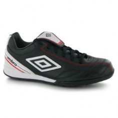 Ghete de fotbal Umbro - marime 42,5 foto