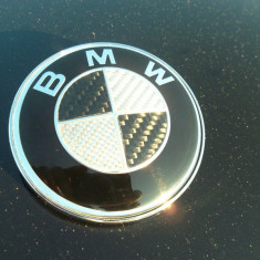 emblema bmw originala carbon 3d gry cu alb