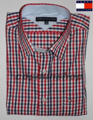 Camasi TOMMY HILFIGER in Carouri cu Maneca Scurta - 100% Bumbac / Croi Mare foto