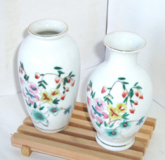 Vaze portelan pictate manual, decorate cu aur - set 2 buc. - Jingdezhen China foto