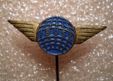 I.233 INSIGNA STICKPIN AUTO UNGARIA IBUSZ 28mm, Europa