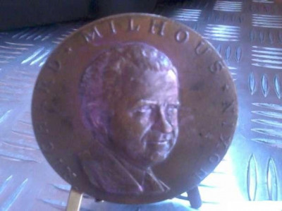 MEDALIE bronz cu portretul lui RICHARD NIXON foto
