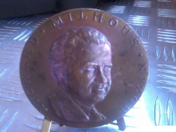 MEDALIE bronz cu portretul lui RICHARD NIXON