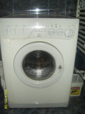 Masina de spalat rufe Indesit W105TX - defecta, pentru piese foto