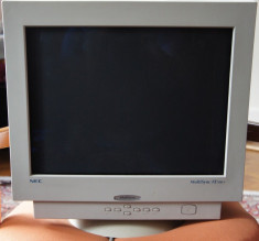 Monitor CRT 17 inch, NEC foto