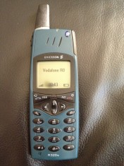 Telefon de colectie Ericsson R320 Clasa Business decodat display carcasa antena placa de baza baterie foto