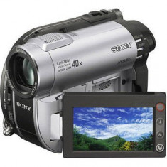 Vand Camera Sony DCR-DVD610 DVD / Memory Stick Hybrid Digital Video Camera Noua foto