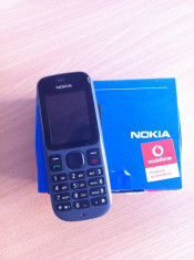 Nokia 100 foto