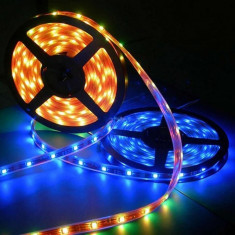 LIVRARE CARGUS - Banda Multicolora Decorativa 60 led / metru SMD 300 LED Strip Light RGB 5 Metri 60 LED-uri pe metru FACTURA + GARANTIE 12 Luni foto