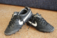 Vand ghete de fotbal NIKE &amp;quot;Tiempo Ligera&amp;quot; foto