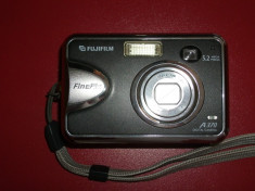 Fujifilm FinePix A370 5.2 MP Digital Camera - Silver foto