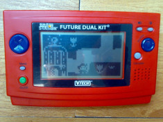 BRAIN STATION - FUTURE DUAL KIT ( V-TECH, nu are capacul de la baterii) gen Game Watch Nintendo foto