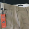 Pantaloni superbi Dockers PREMIUM - Never Iron Cotton Khaki, Pleated-Cuffed, Relaxed Fit, Permanent Crease, Machine Washable; marime 34/34