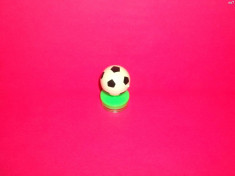 figurina stampila cu minge de fotbal din plastic foto