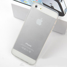 Husa Ultra Thin TPU cu Dopuri de Praf Apple iPhone 5 5S Transparenta Mata foto