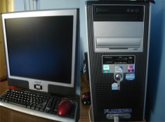 Unitate PC + Monitor ( sistem desktop + monitor ) foto
