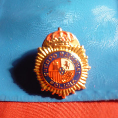 Insigna veche -Politie - Spania , mica , h=2 cm , in etui