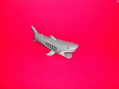 figurina rechin de la mc donalds din plastic foto