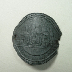 SZEKELYUDVARHELY - VARMEGYEHAZA - ODORHEIU SECUIESC - PRIMARIA - VECHI ORNAMENT PUBLICITAR PENTRU BASTON - MATERIAL,PROBABIL ZINC - DIMENS. 4 X 3 CM