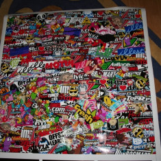 Autocolant auto STICKER BOMB, Laminat pentru protectie 100 x 100 cm