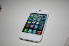 iPhone 4 White 16 GB orange RO foto