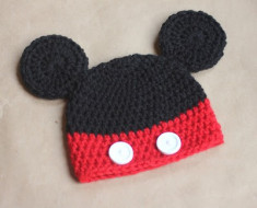 Caciulita crosetata Mickey Mouse foto