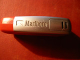 Bricheta cu reclama Marlboro ,plastic si metal , h= 6 cm