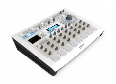 Arturia Spark Creative Drum Machine (PRODUS APROAPE NOU!) foto