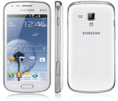 Samsung Galaxy S Duos s7562 white dualsim foto