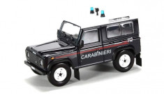 3545.Macheta Land Rover Defender 90 - 1995 scara 1:43 foto