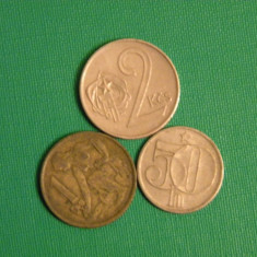 Lot Cehoslavacia 3 monede diferite 2 coroane 1 coroana 50 haleru