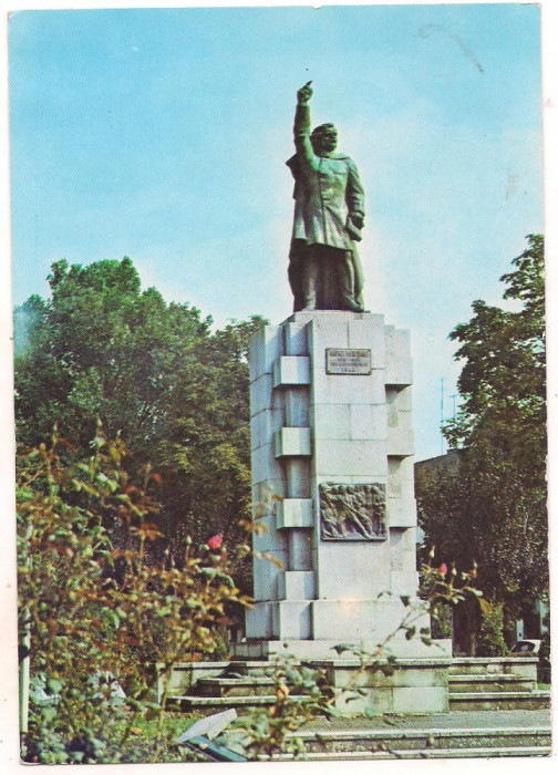 carte postala(ilustrata)-BISTRITA-Statuia lui Andrei Muresanu