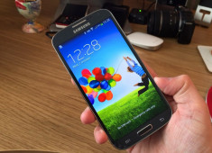 Samsung Galaxy S4 Mini I9190 in stare perfecta foarte putin folosit toate accesoriile foto