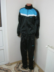 TRENING NIKE BARBAT MODEL NOU ,SUPER PRET !!!!MARIME L,PENTRU 70-75 KG foto